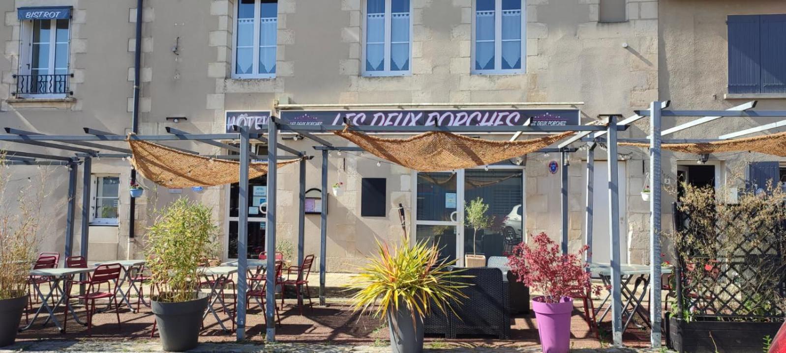Hotel Les Deux Porches Verrieres  Eksteriør billede