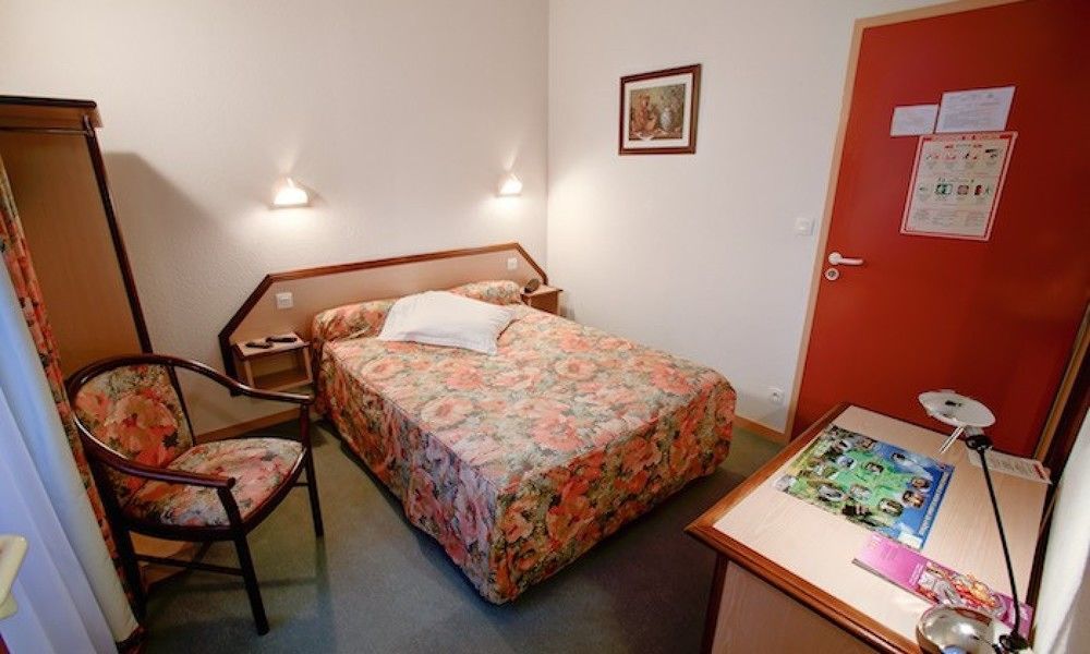 Hotel Les Deux Porches Verrieres  Eksteriør billede